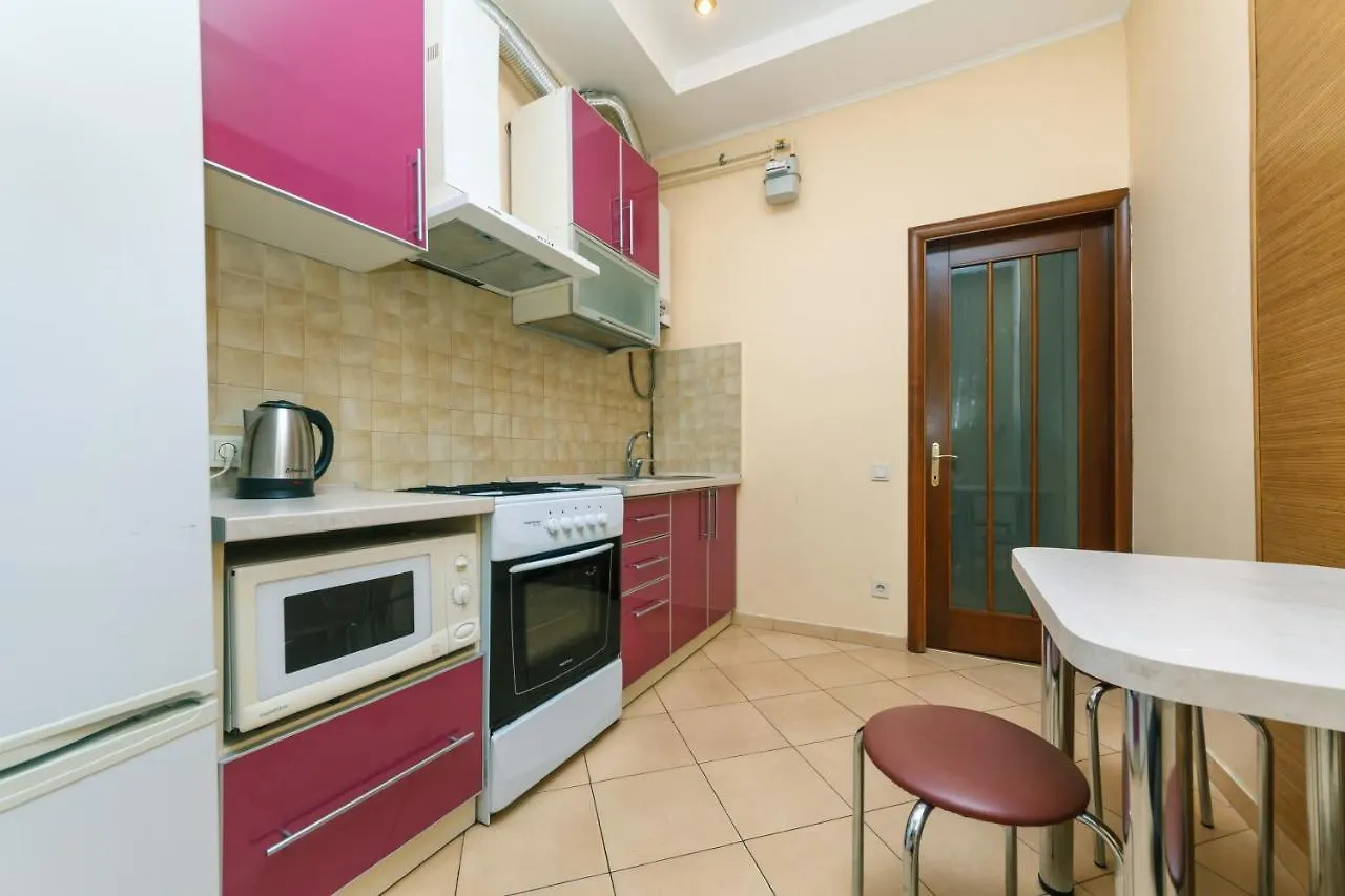 Apartment On Lva Tolstoho Street Kiev